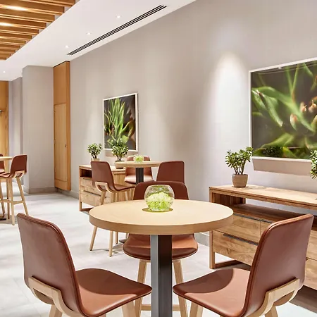 Hilton Garden Inn Dubai, Mall Avenue-2